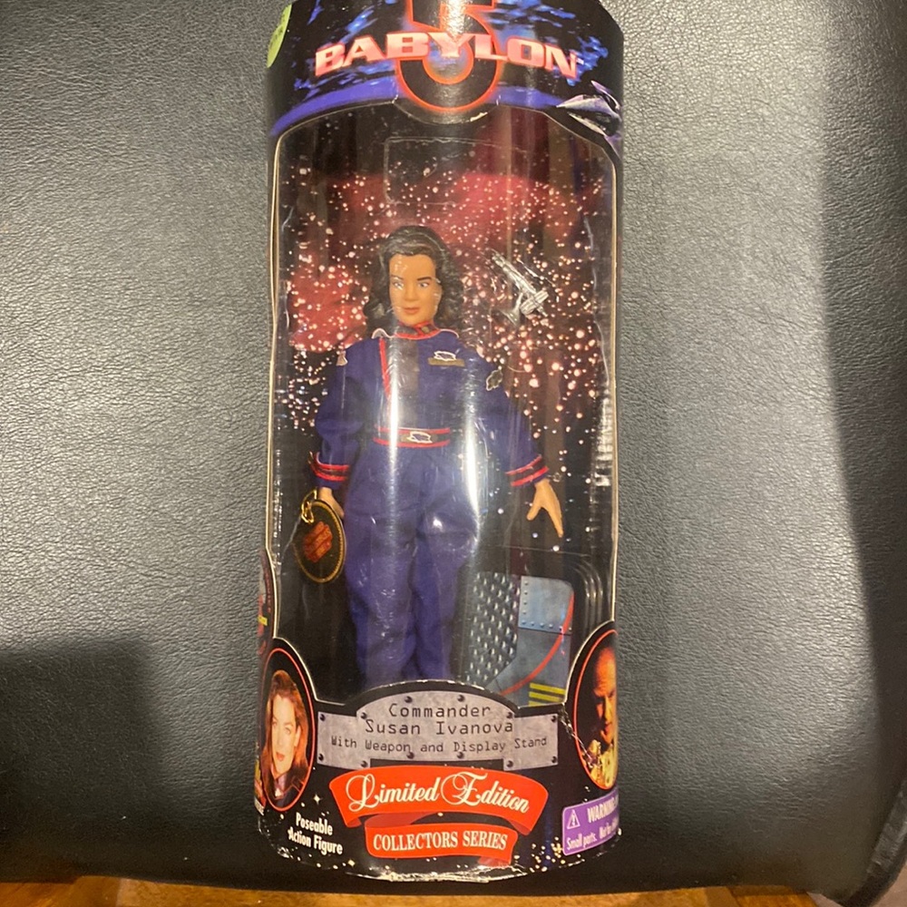 Vintage Babylon 5 Susan Ivanovo action figure